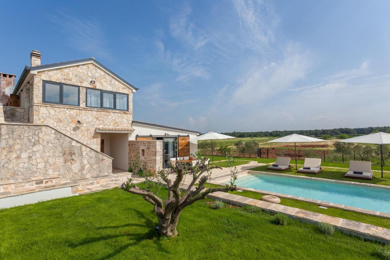 Villa Casa Daco 비오그라드나모루 외부 사진