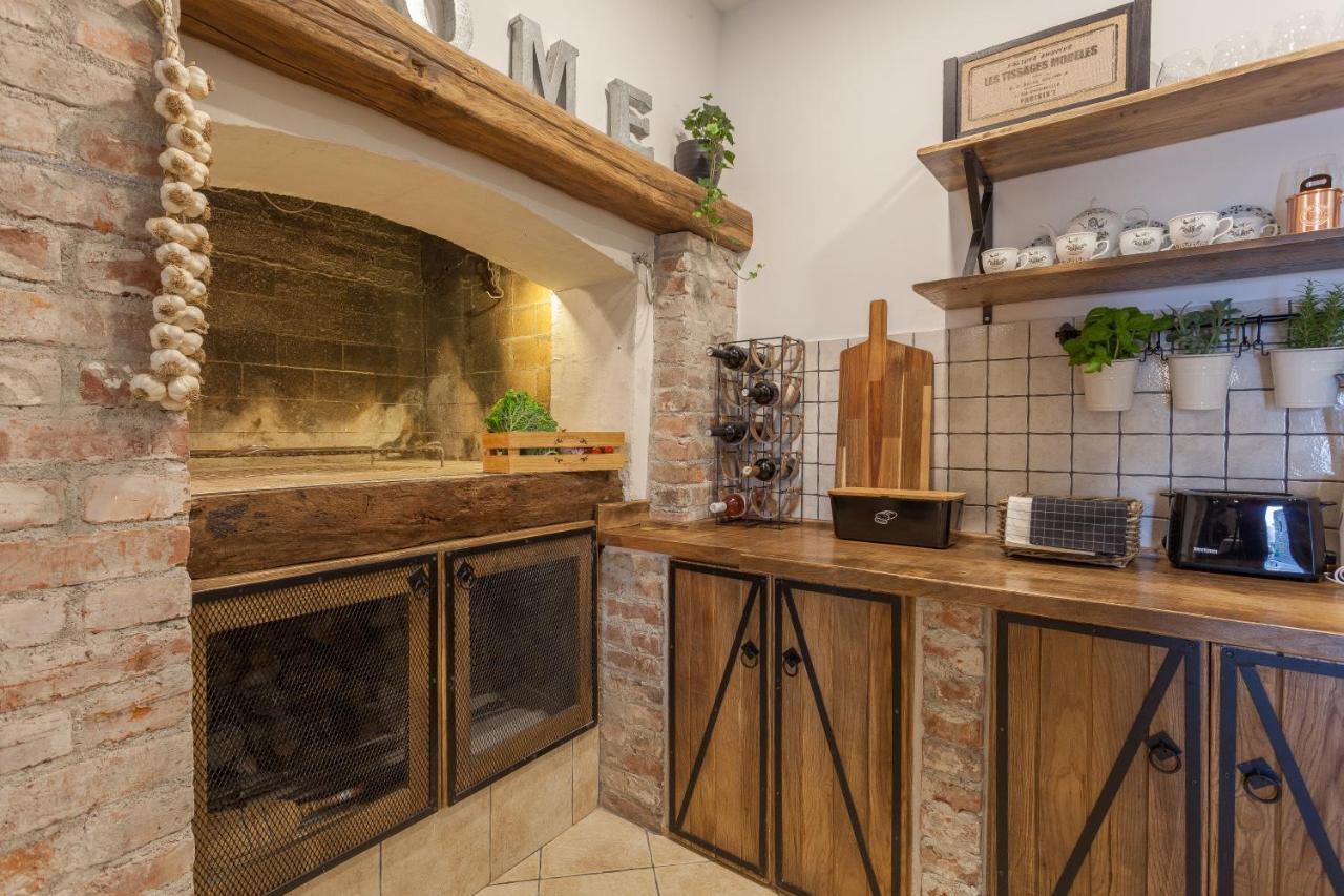 Villa Casa Daco 비오그라드나모루 외부 사진