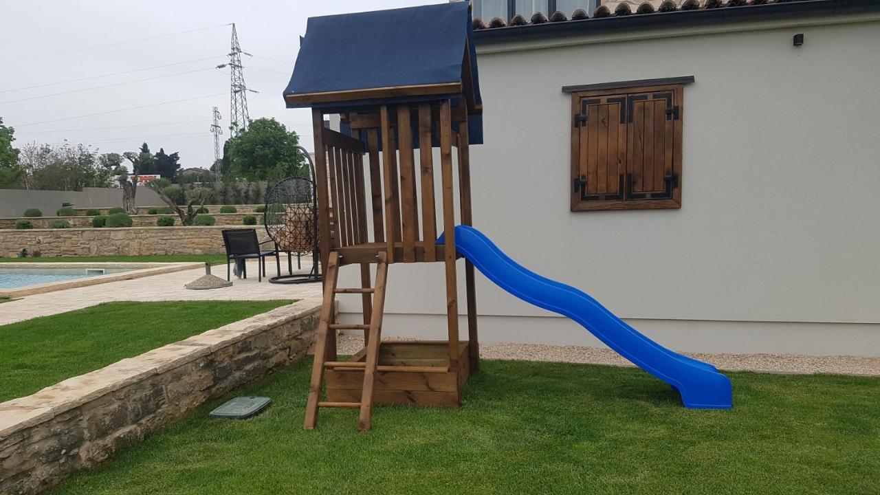 Villa Casa Daco 비오그라드나모루 외부 사진