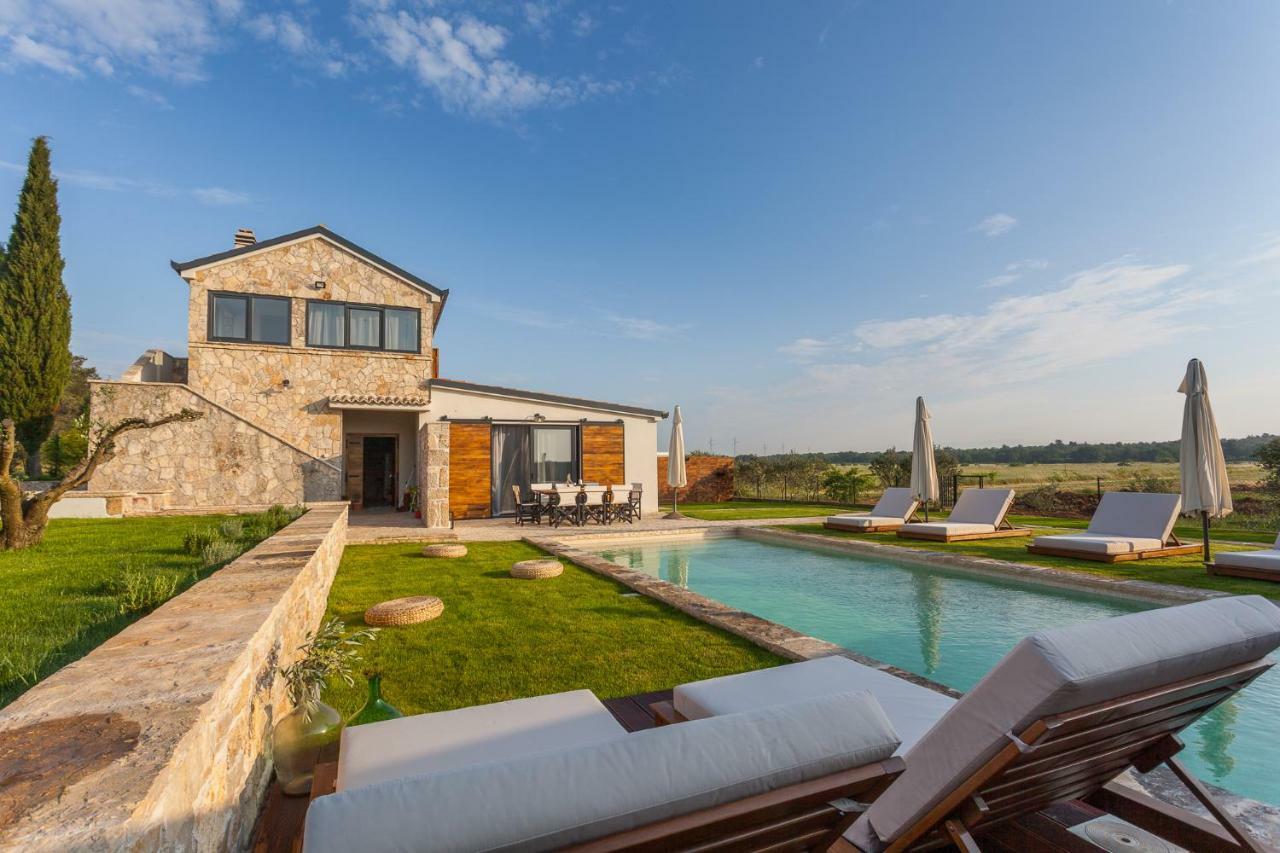 Villa Casa Daco 비오그라드나모루 외부 사진