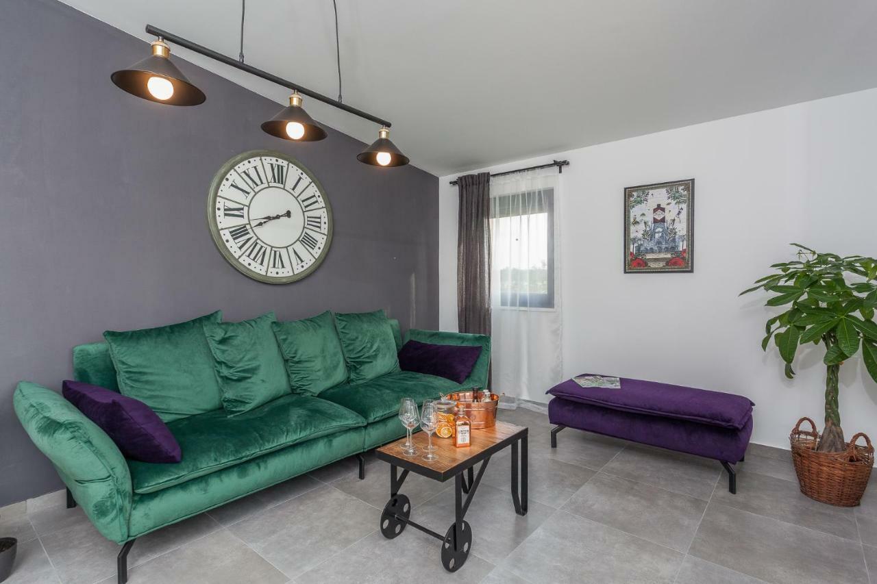 Villa Casa Daco 비오그라드나모루 외부 사진
